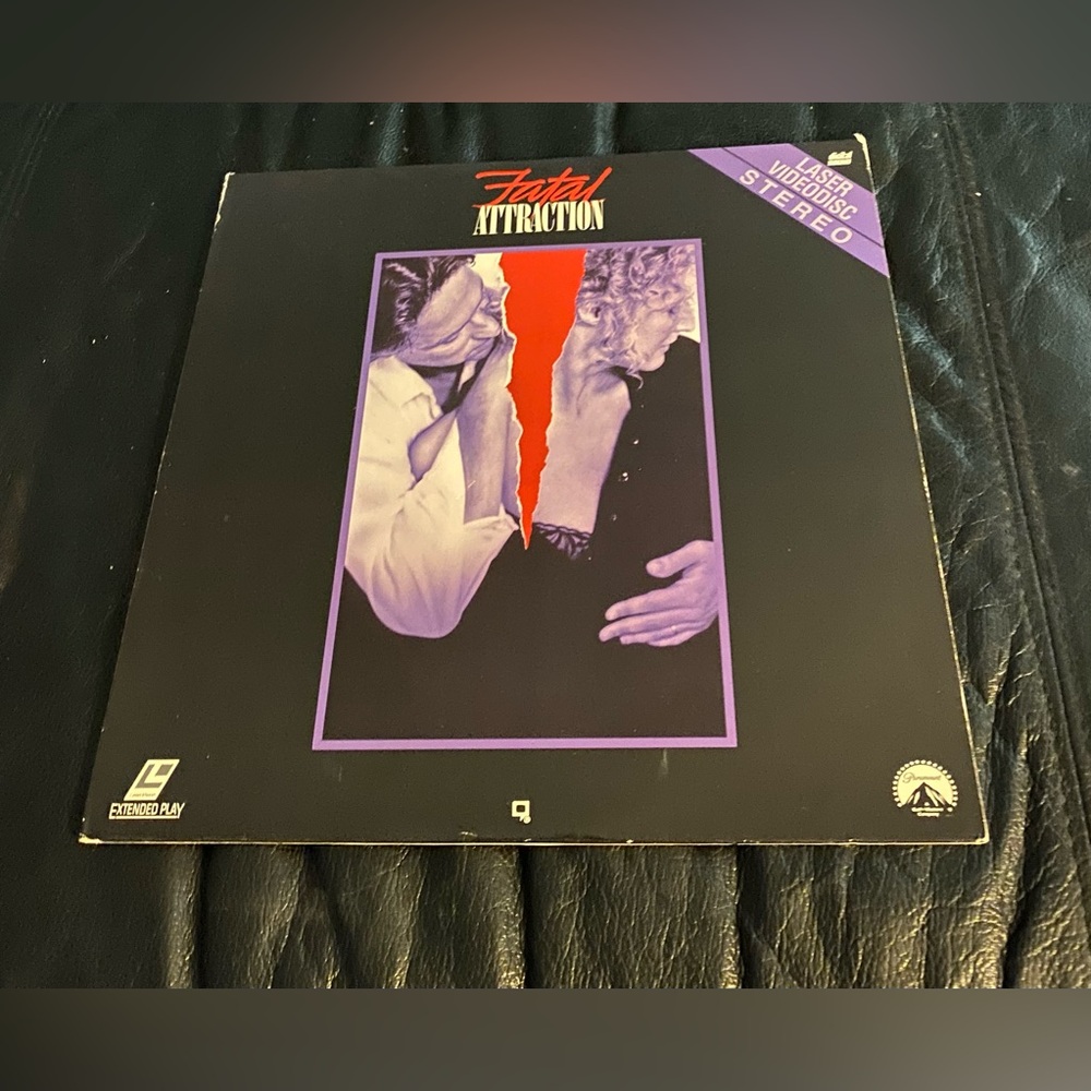Fatal Attraction 1988 Laserdisc Paramount Pictures featuring Michael Douglas